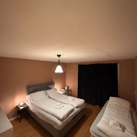 3-bedroom For 7,two Baths,