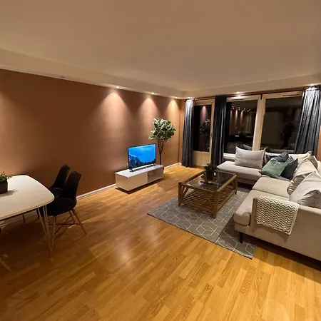 3-bedroom For 7,two Baths, Apartment *