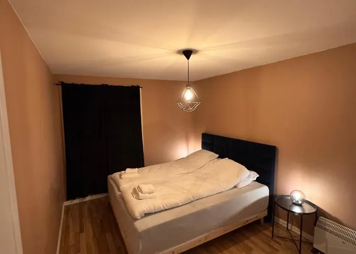 3-bedroom For 7,two Baths, Leilighet Oslo