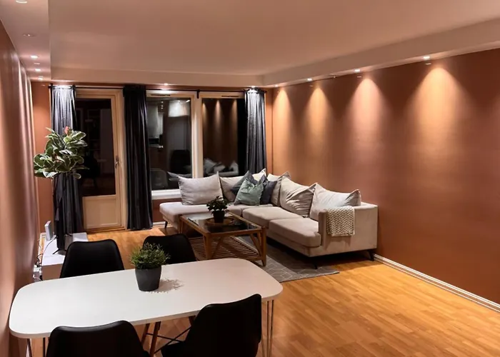 3-bedroom For 7,two Baths, * Oslo