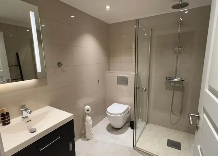 3-bedroom For 7,two Baths, Oslo